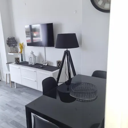 Moderne Calme Apartment *